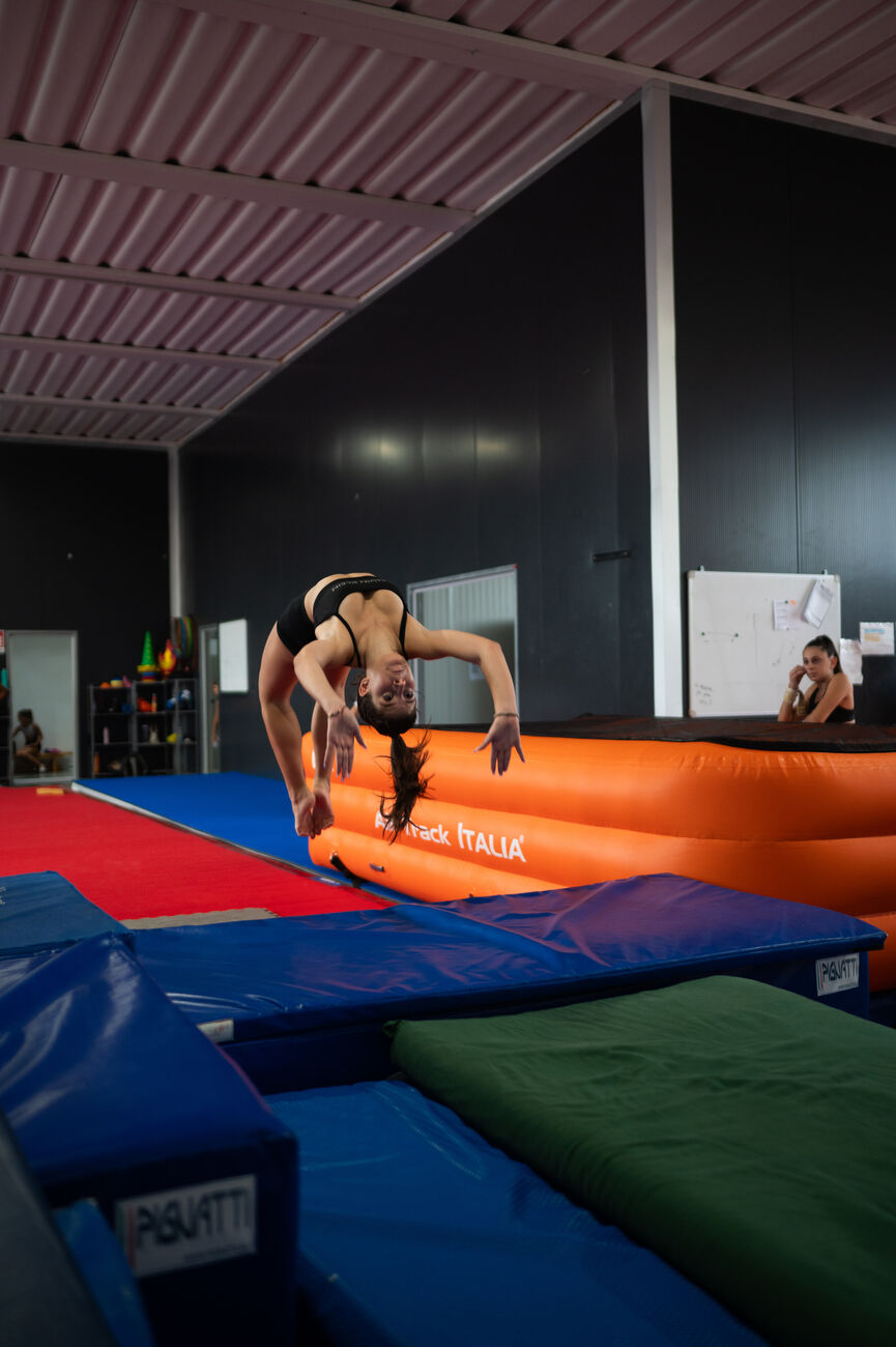 Elemento acrobatico di ginnastica